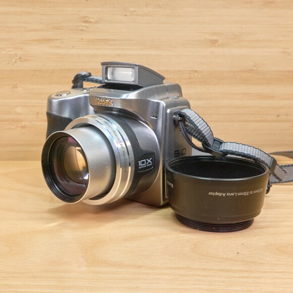 Kodak Easyshare Z740 5 MP Digital Camera, 10x Optical Zoom - Picture 1 of 6